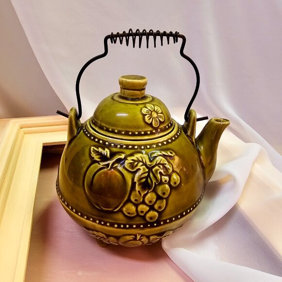 Royal Sealy Ceramic Teapot with Fruits & Flowers, Autumn Themed, Vintage - Picture 2 of 7